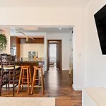 Serenity Mountain Apartment